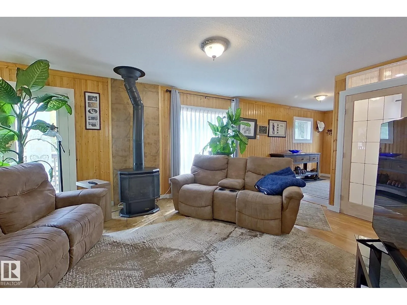 660062A Hwy 827