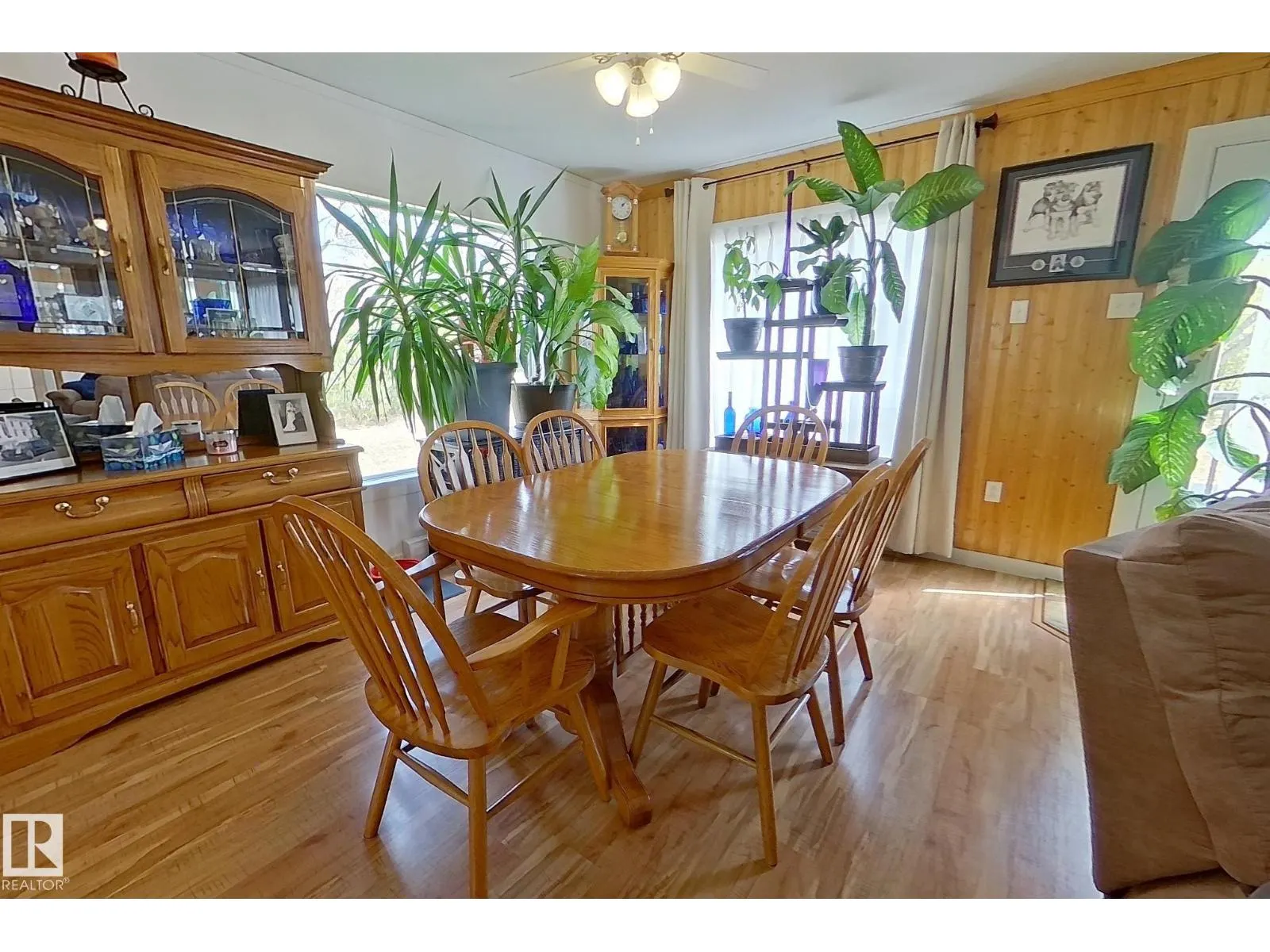 660062A Hwy 827