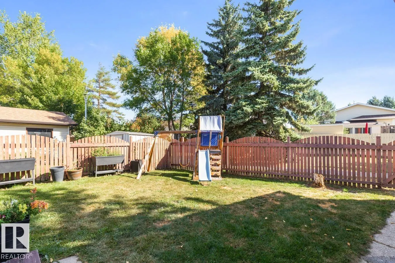 17507 93 ST NW