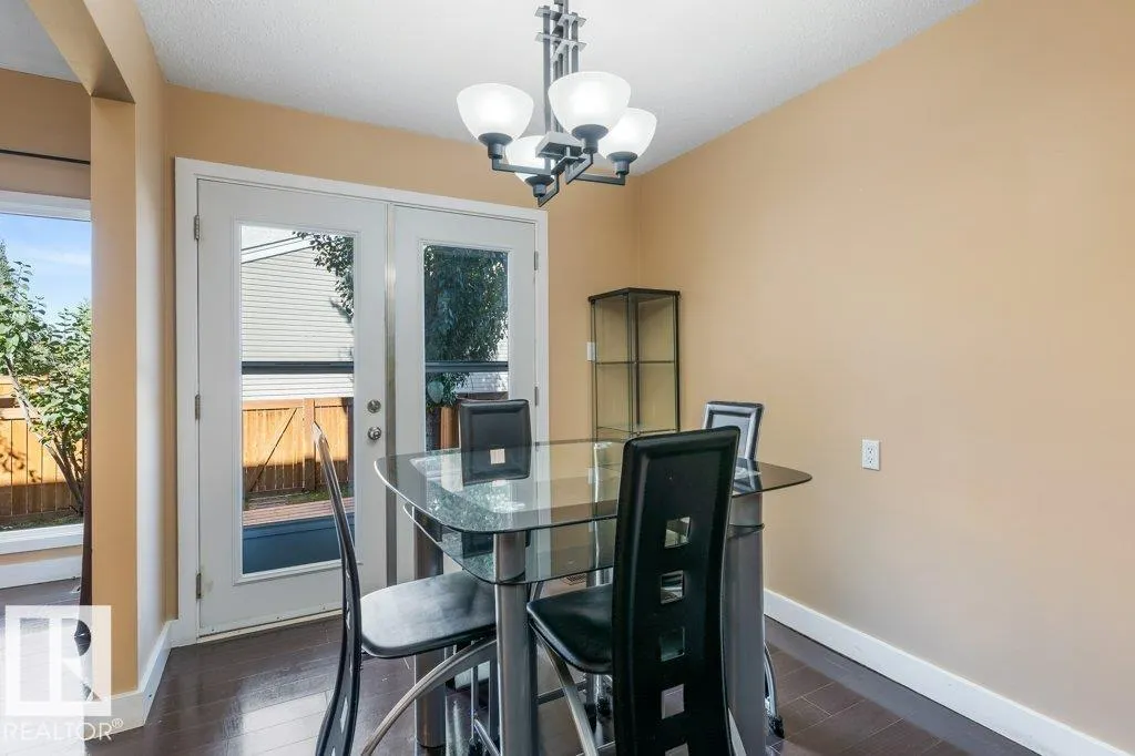 216 CHATEAU PL NW