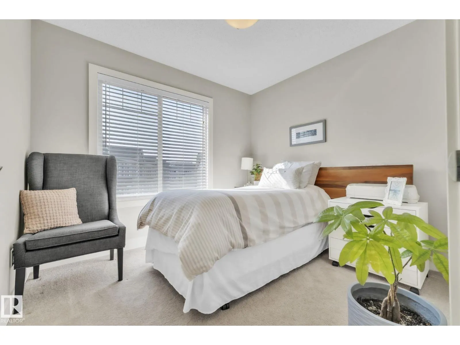 #27 2922 MAPLE WY NW