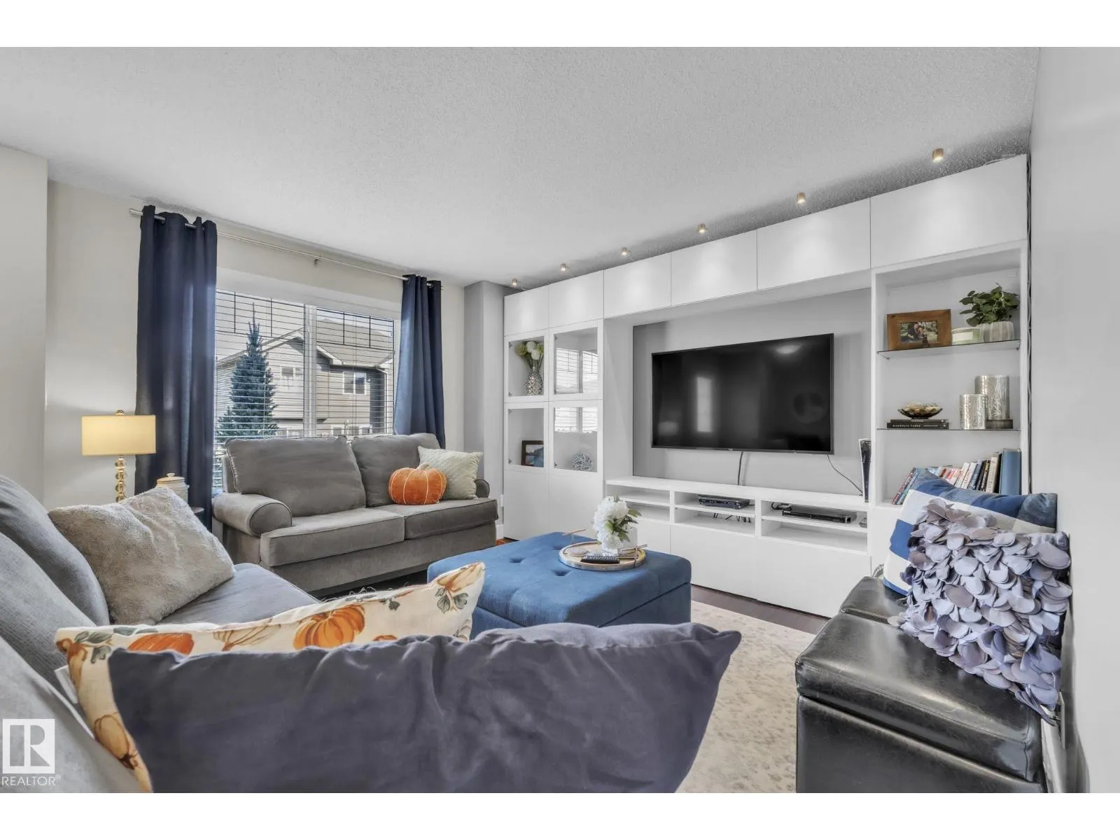 #27 2922 MAPLE WY NW