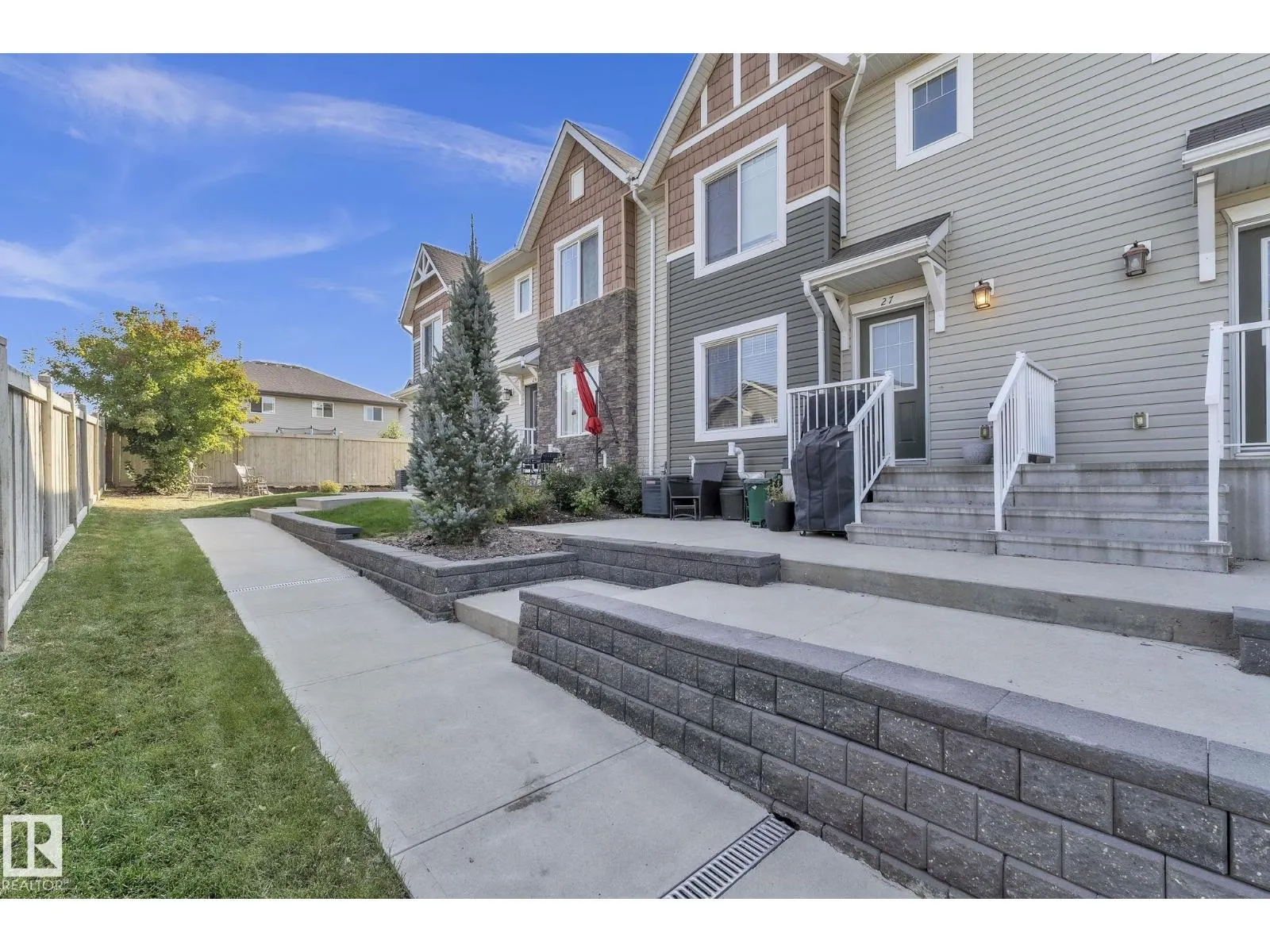 #27 2922 MAPLE WY NW