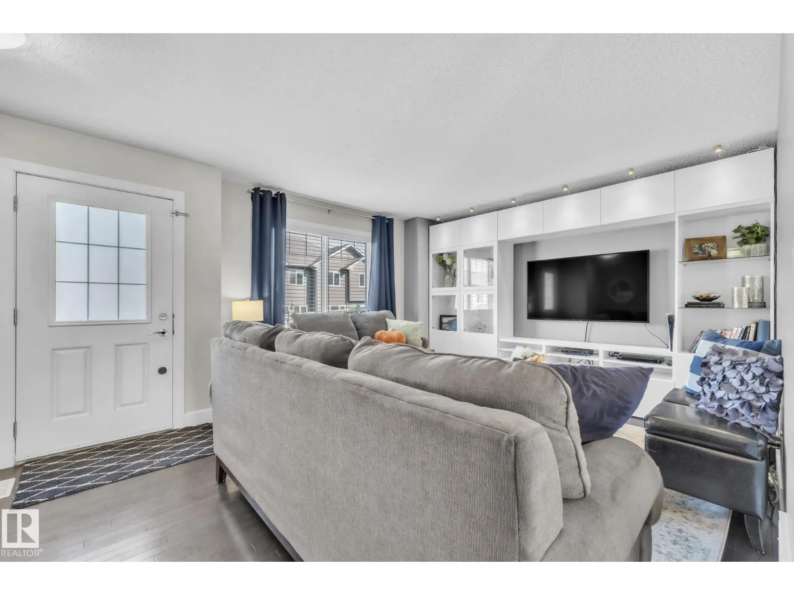 #27 2922 MAPLE WY NW