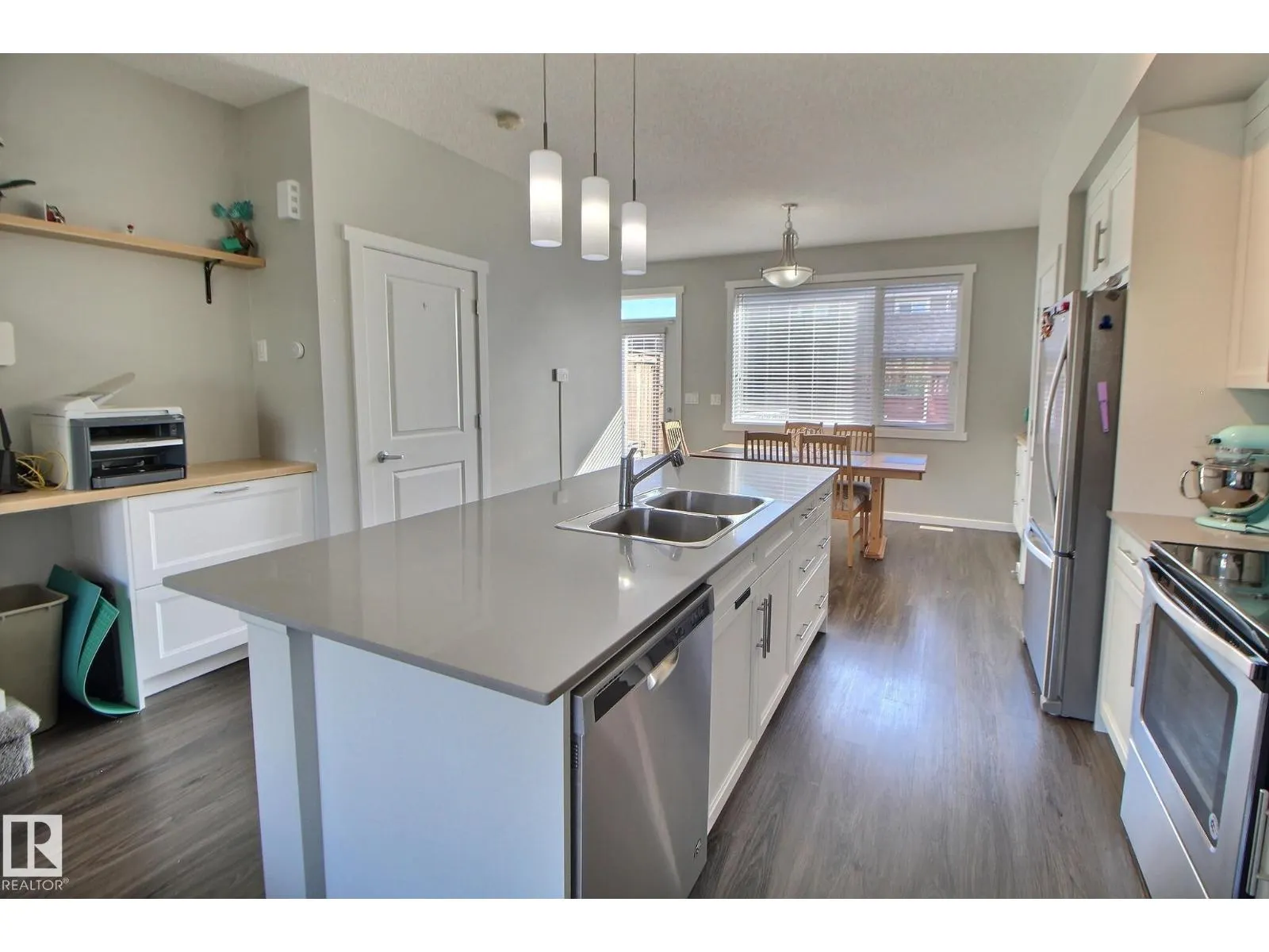 2271 GLENRIDDING BV SW