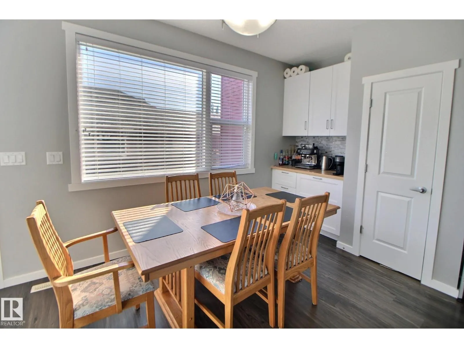 2271 GLENRIDDING BV SW