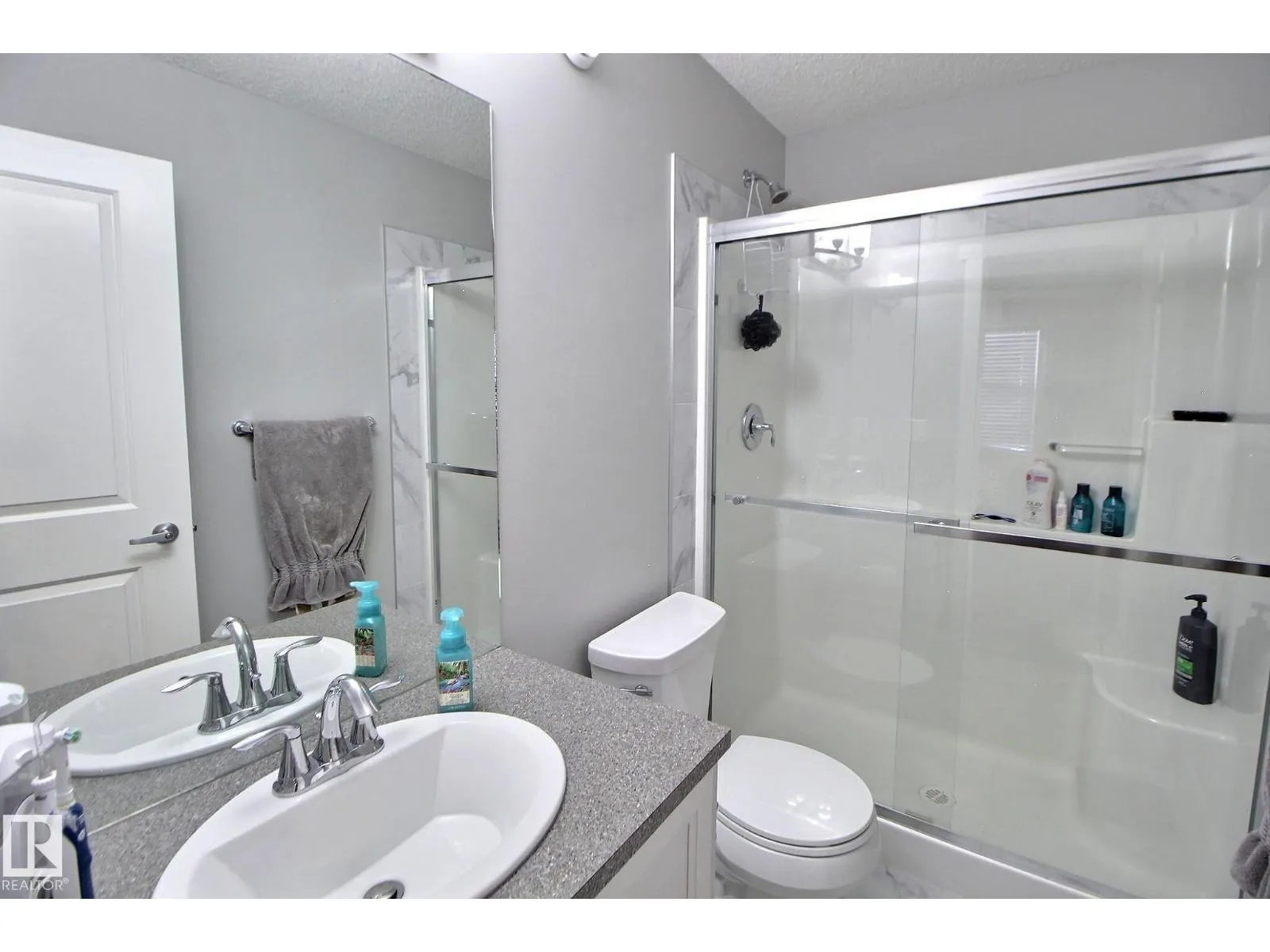 2271 GLENRIDDING BV SW