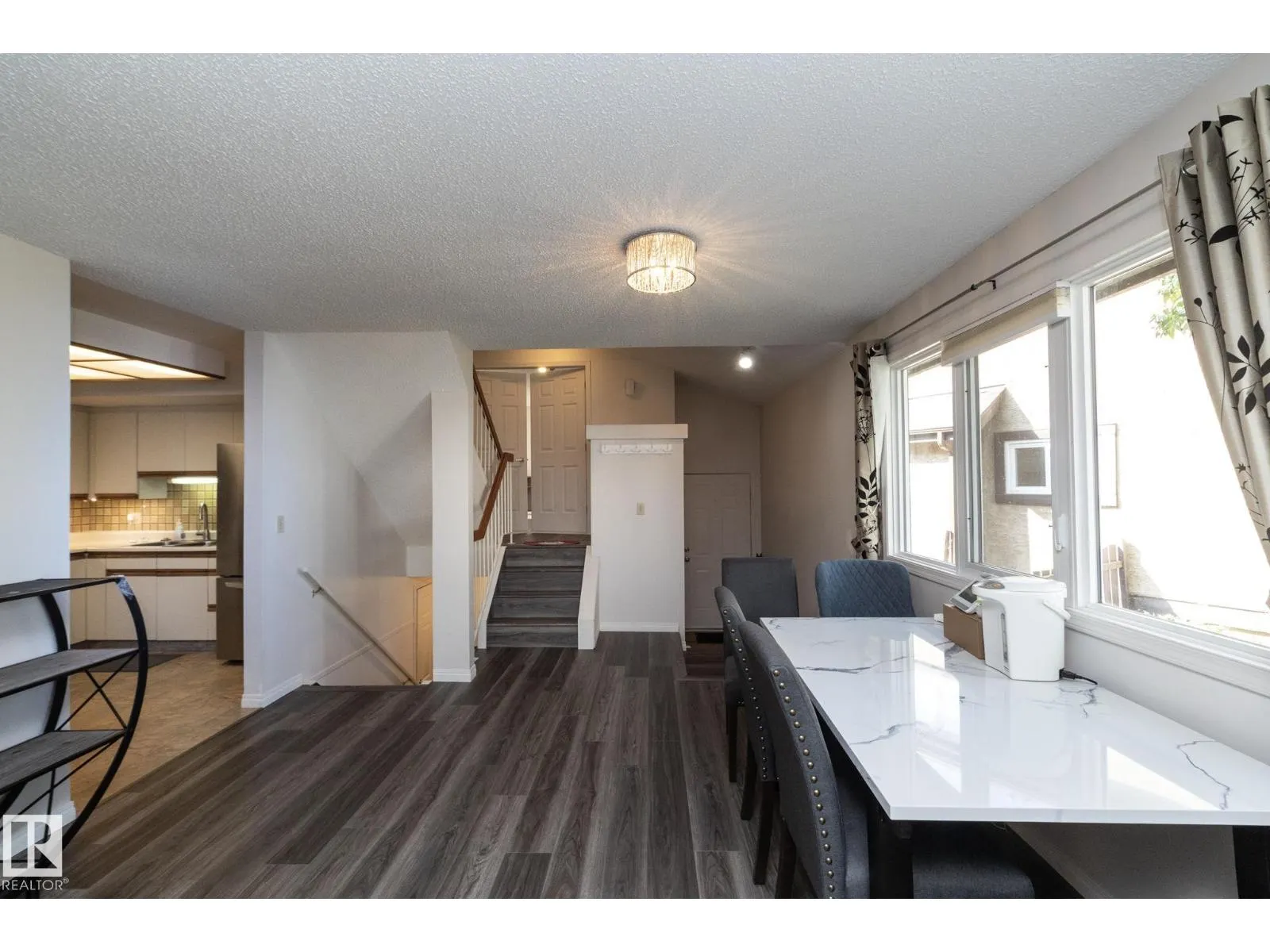 14834 43 AV NW