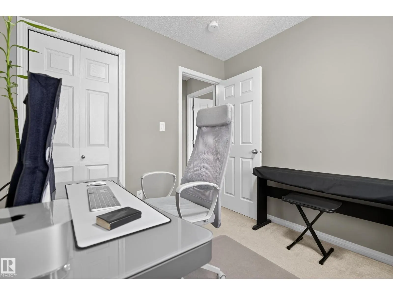 #2 9151 shaw way SW
