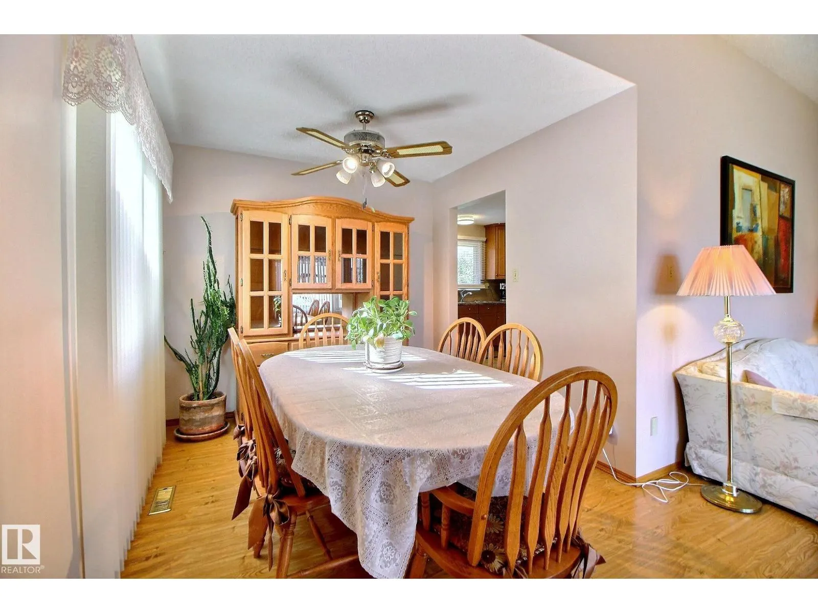 15208 58 ST NW