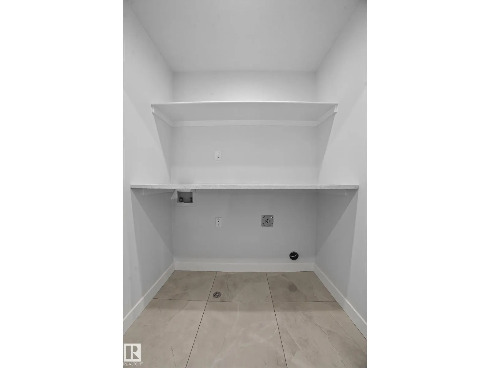 142 Larch Crescent