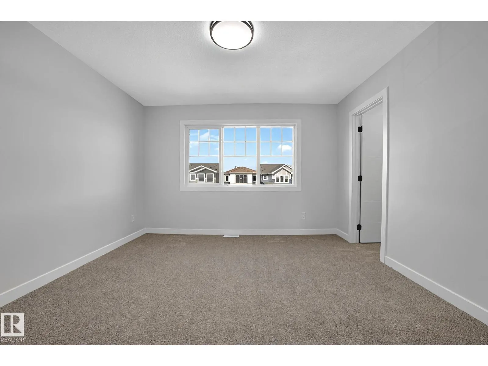 142 Larch Crescent