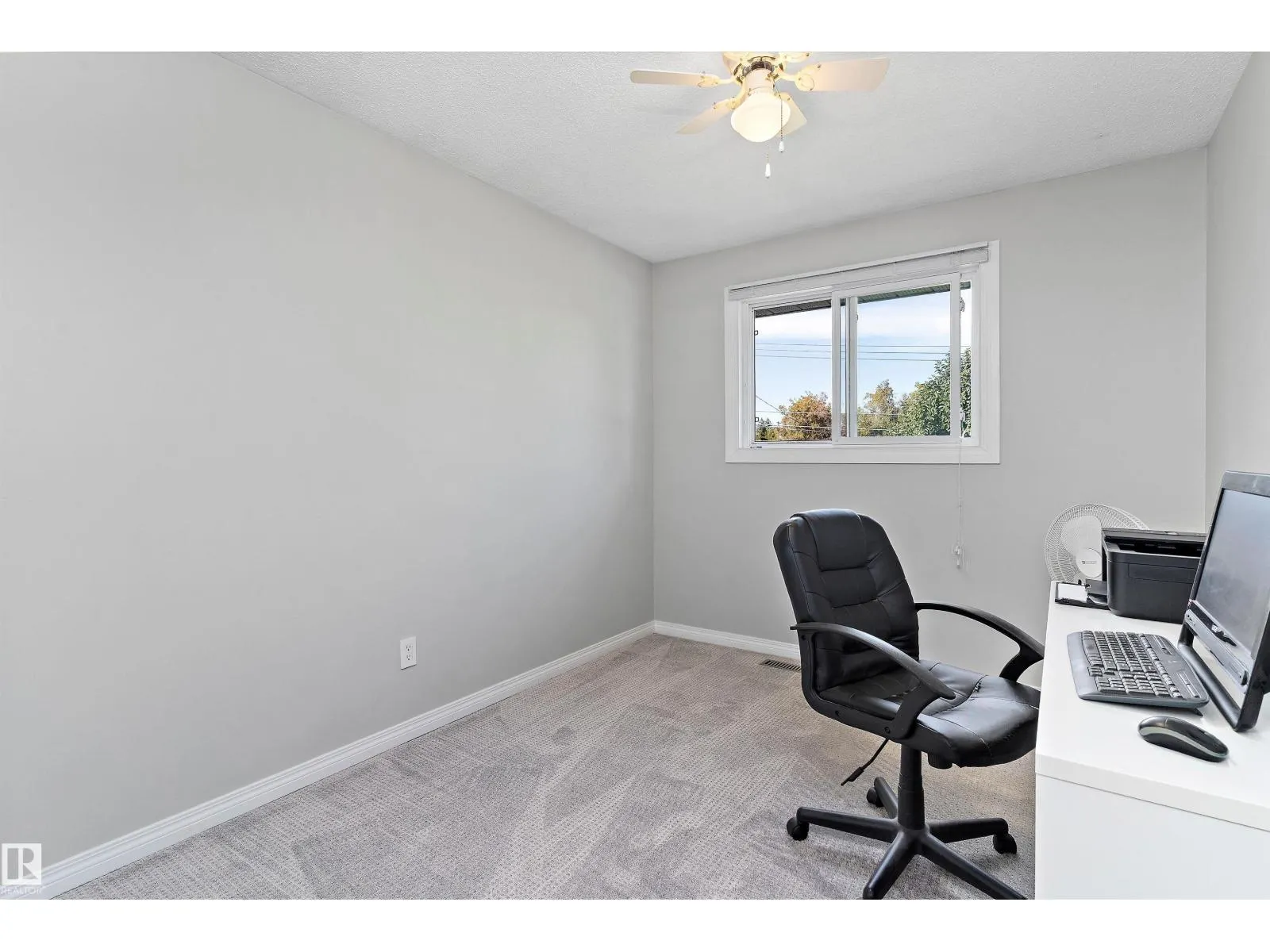 11174 35 AV NW
