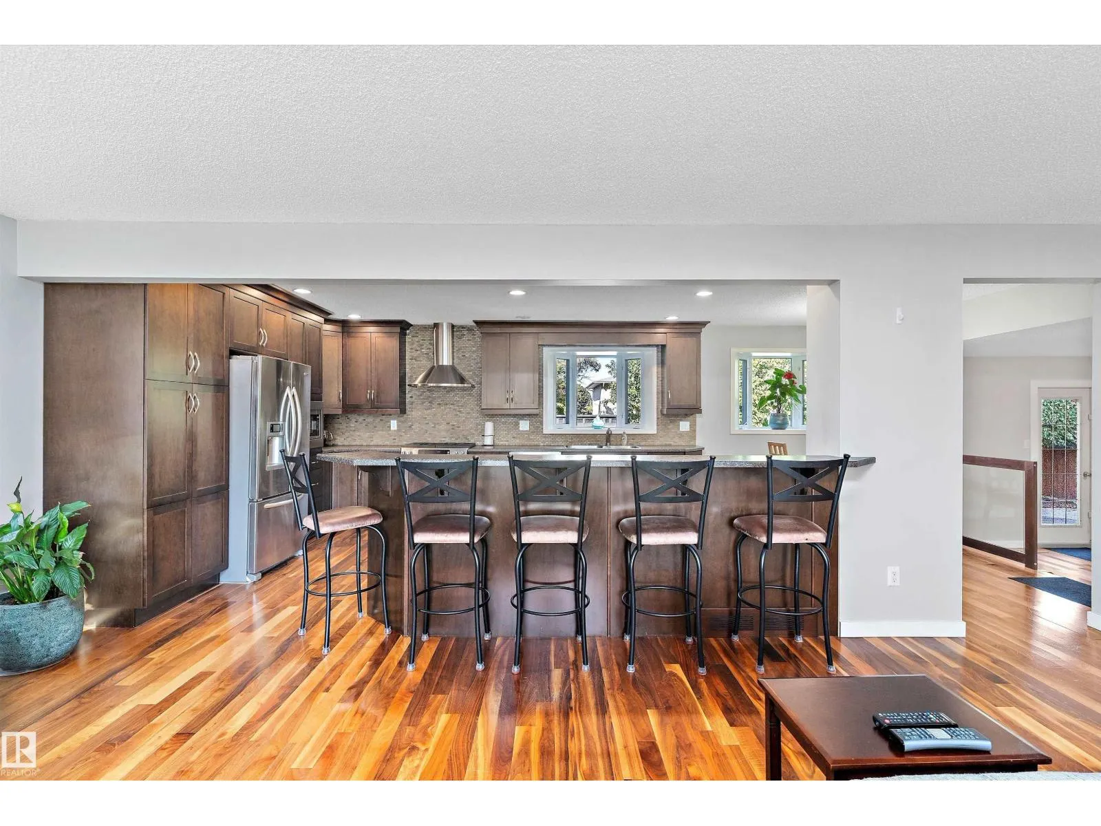 11174 35 AV NW