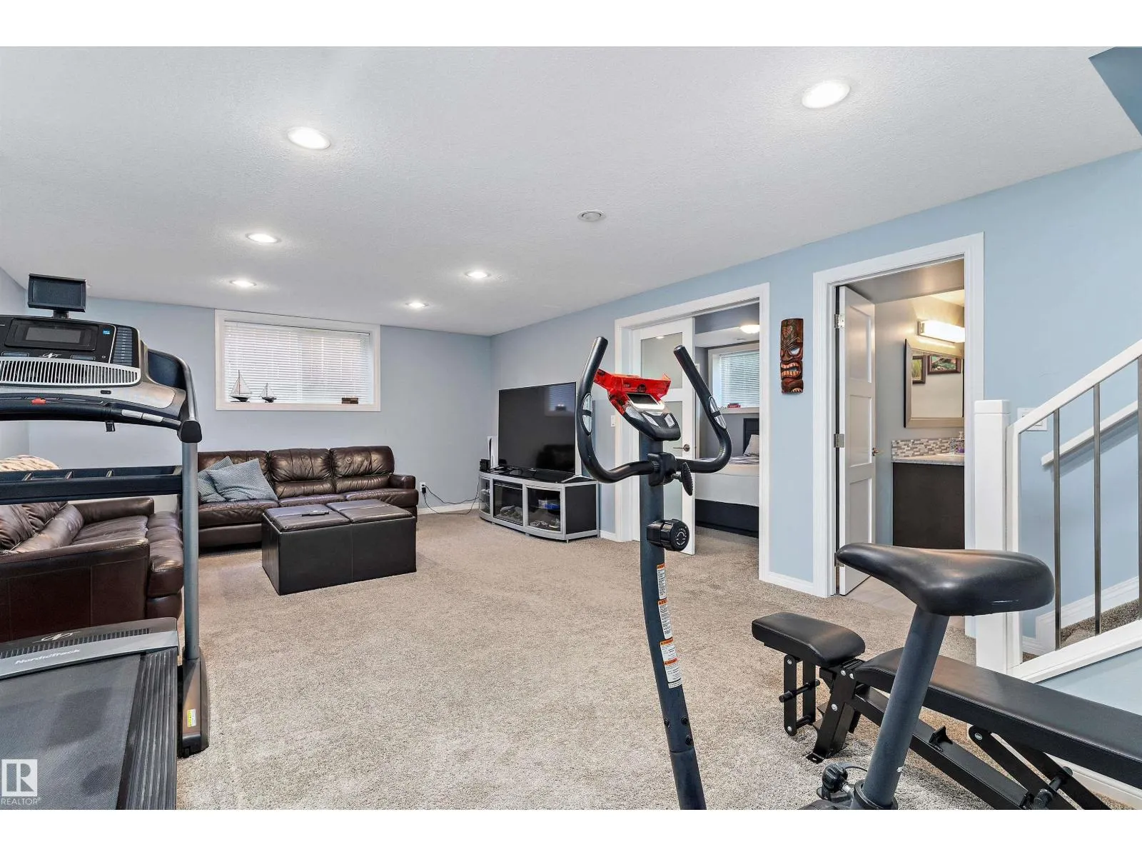 11174 35 AV NW