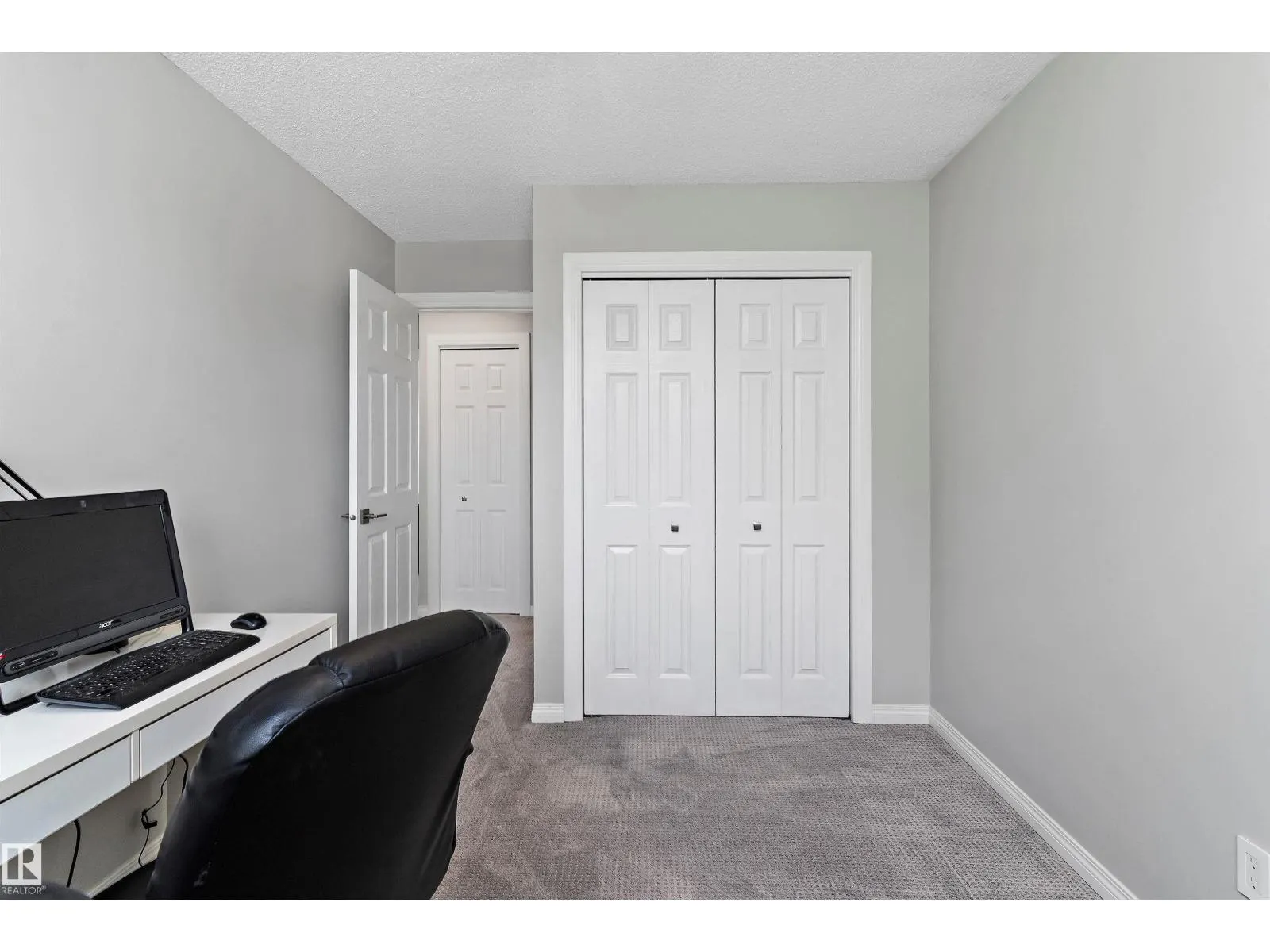 11174 35 AV NW