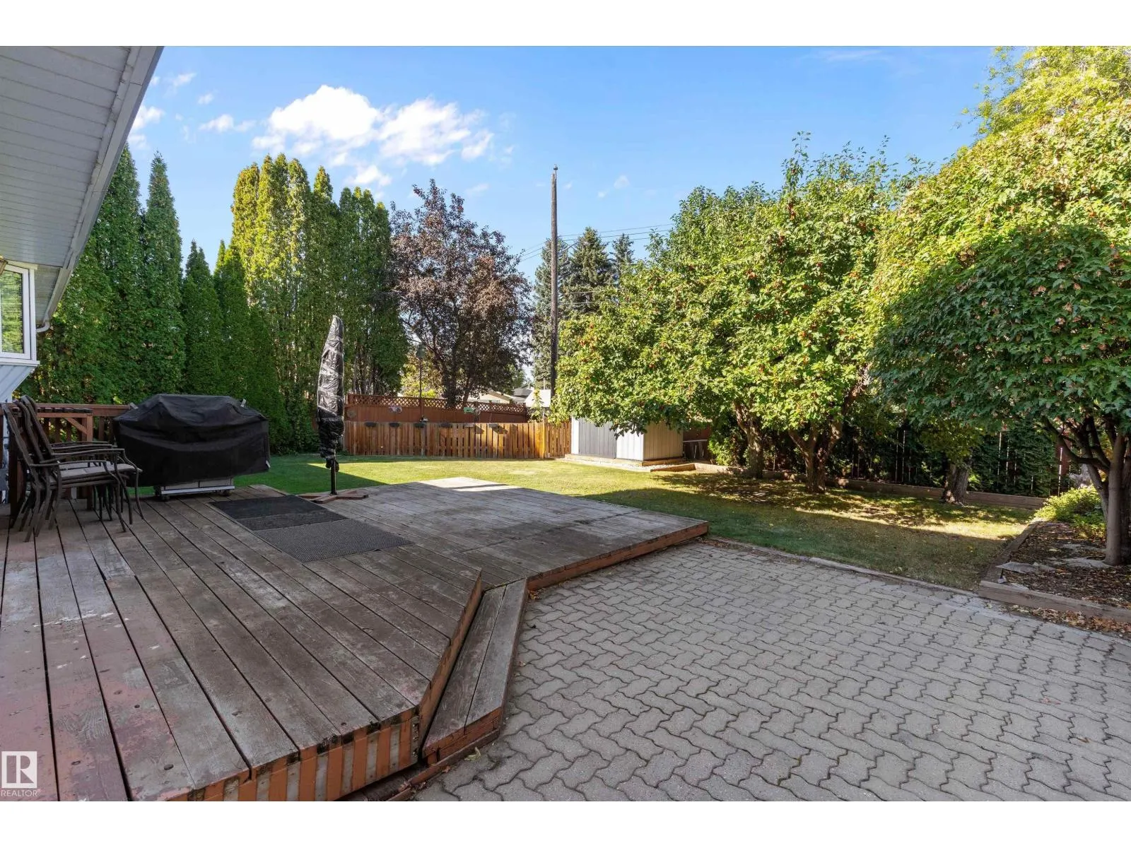 11174 35 AV NW