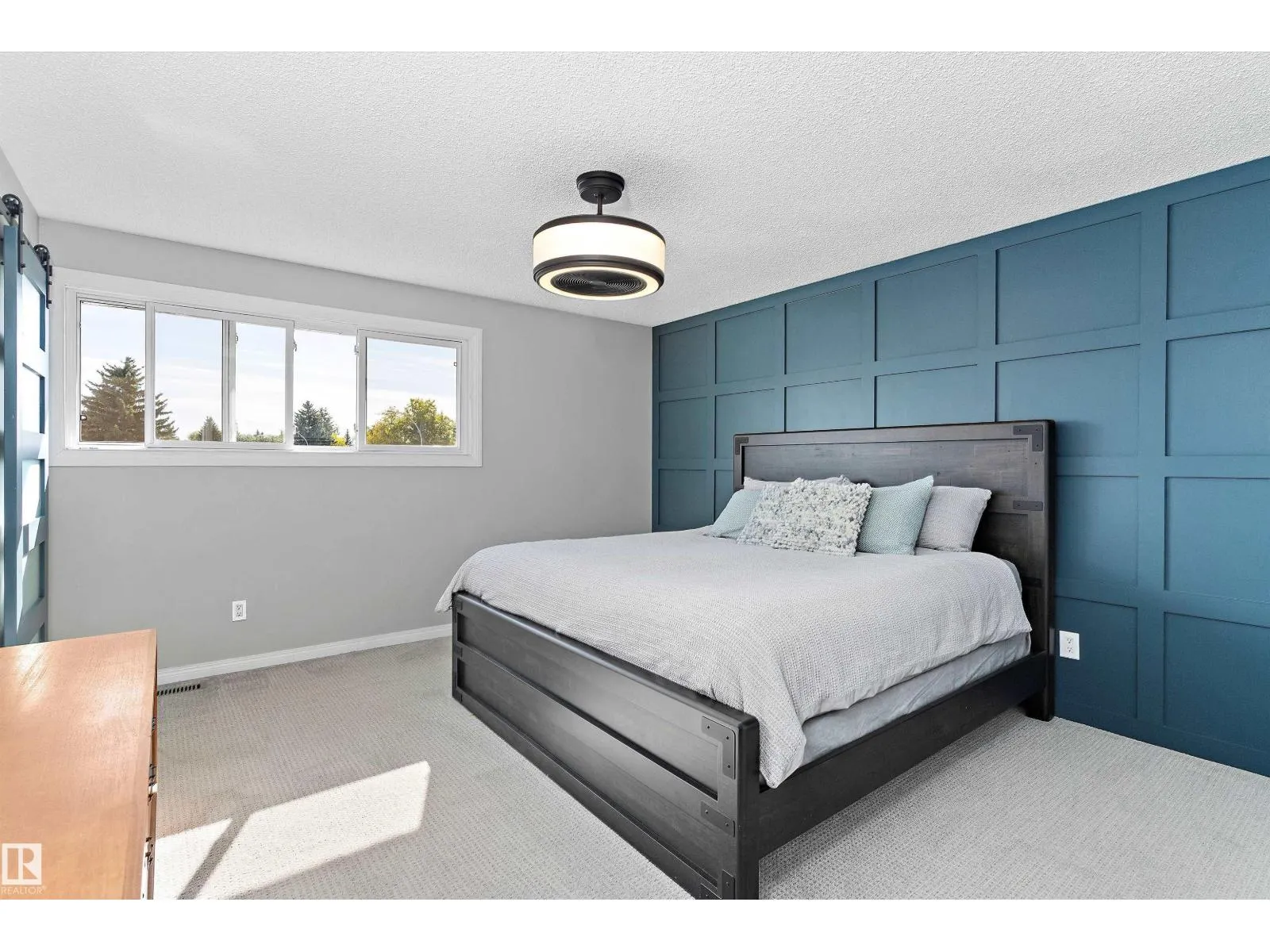 11174 35 AV NW
