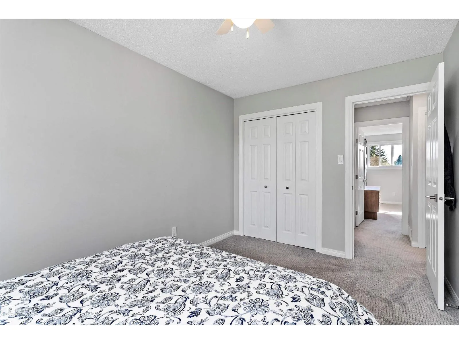 11174 35 AV NW