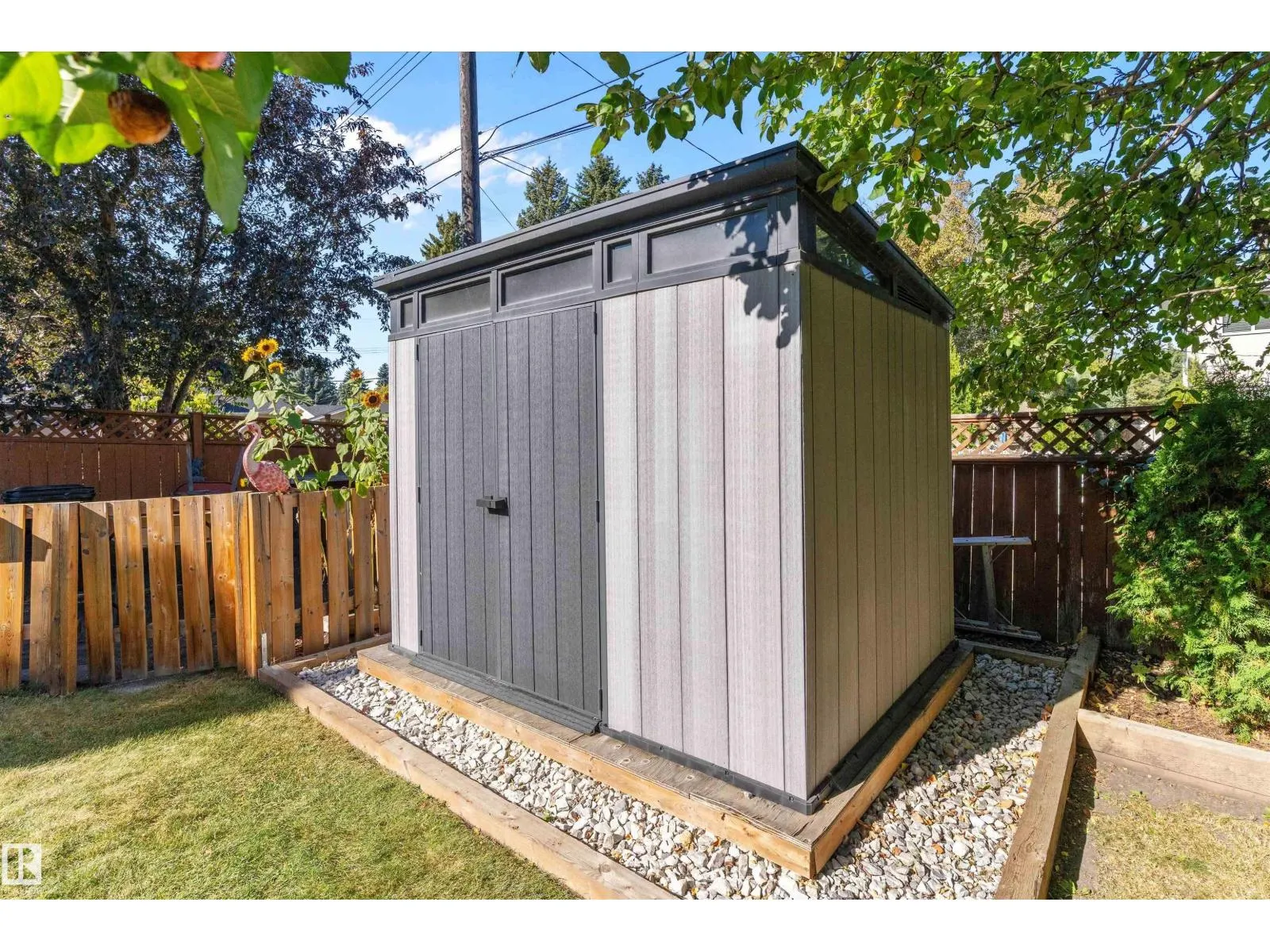 11174 35 AV NW