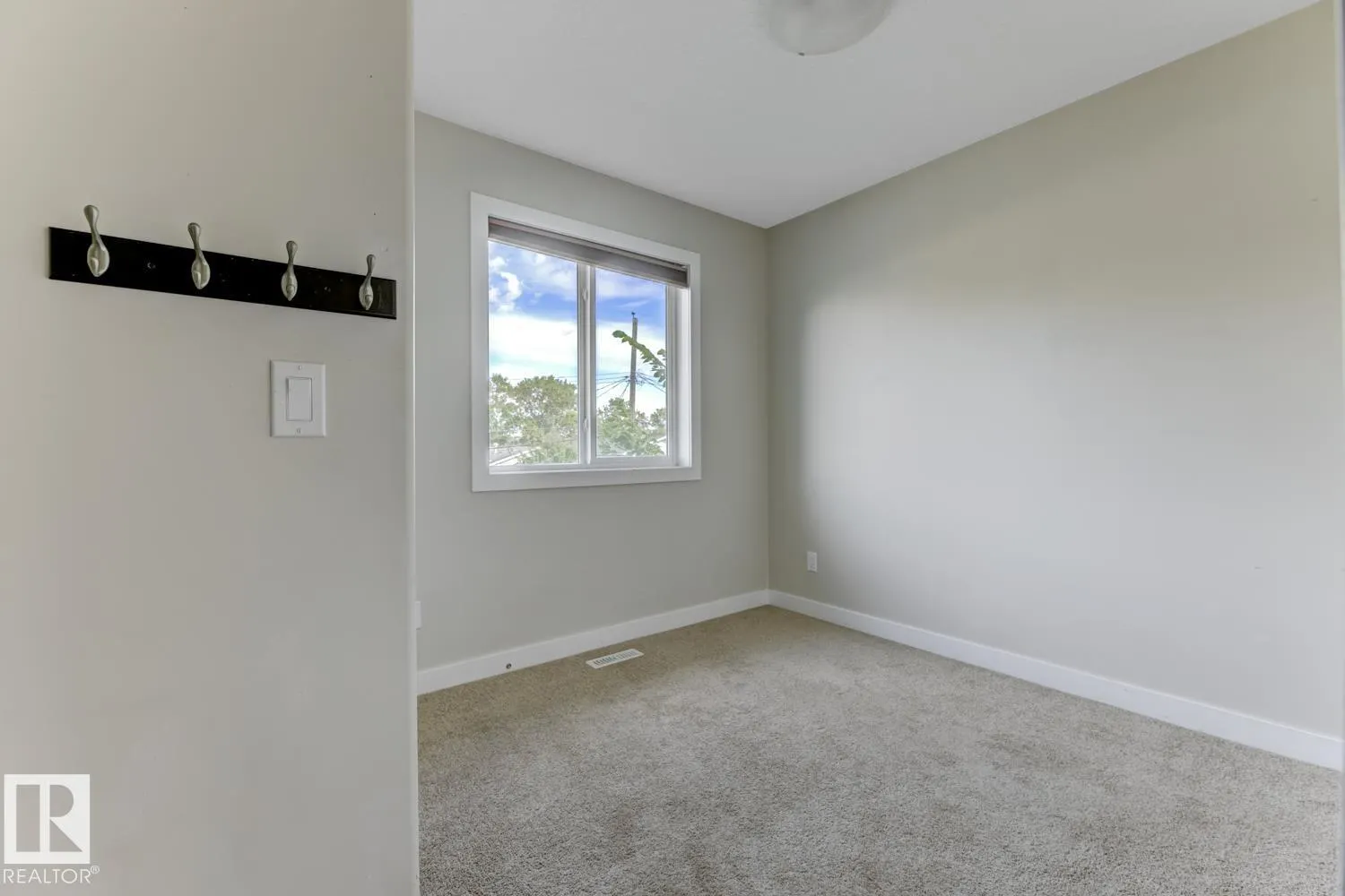 12029 77 ST NW
