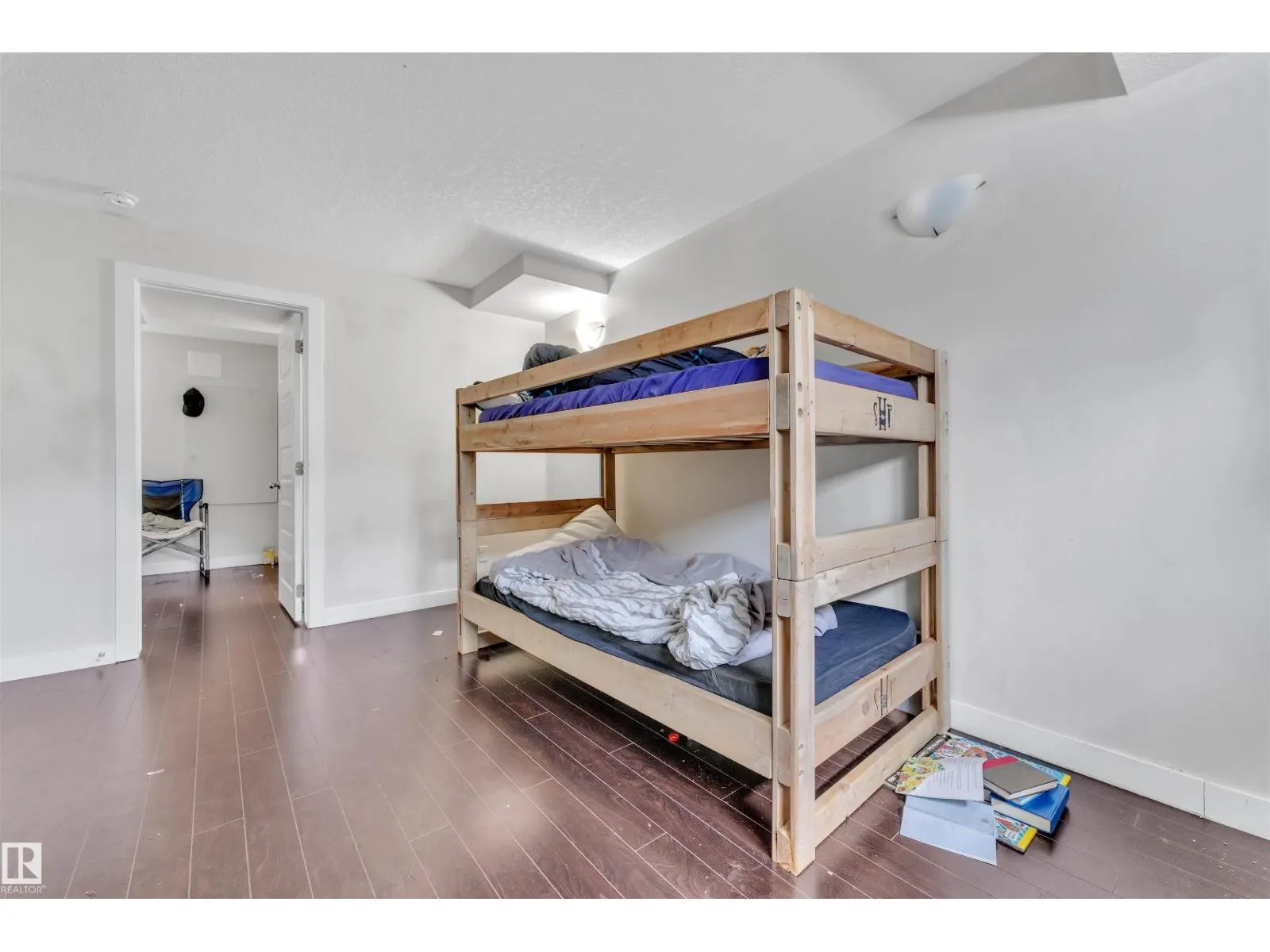 12029 77 ST NW