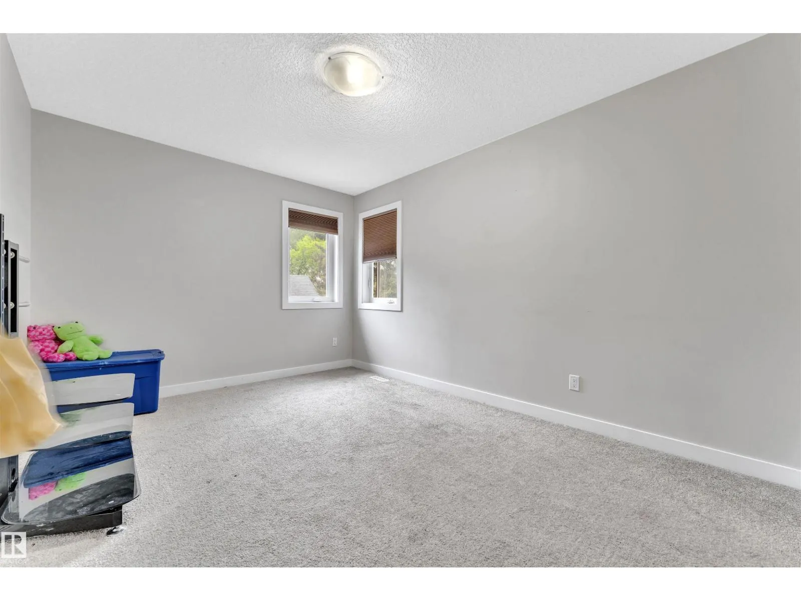 12029 77 ST NW