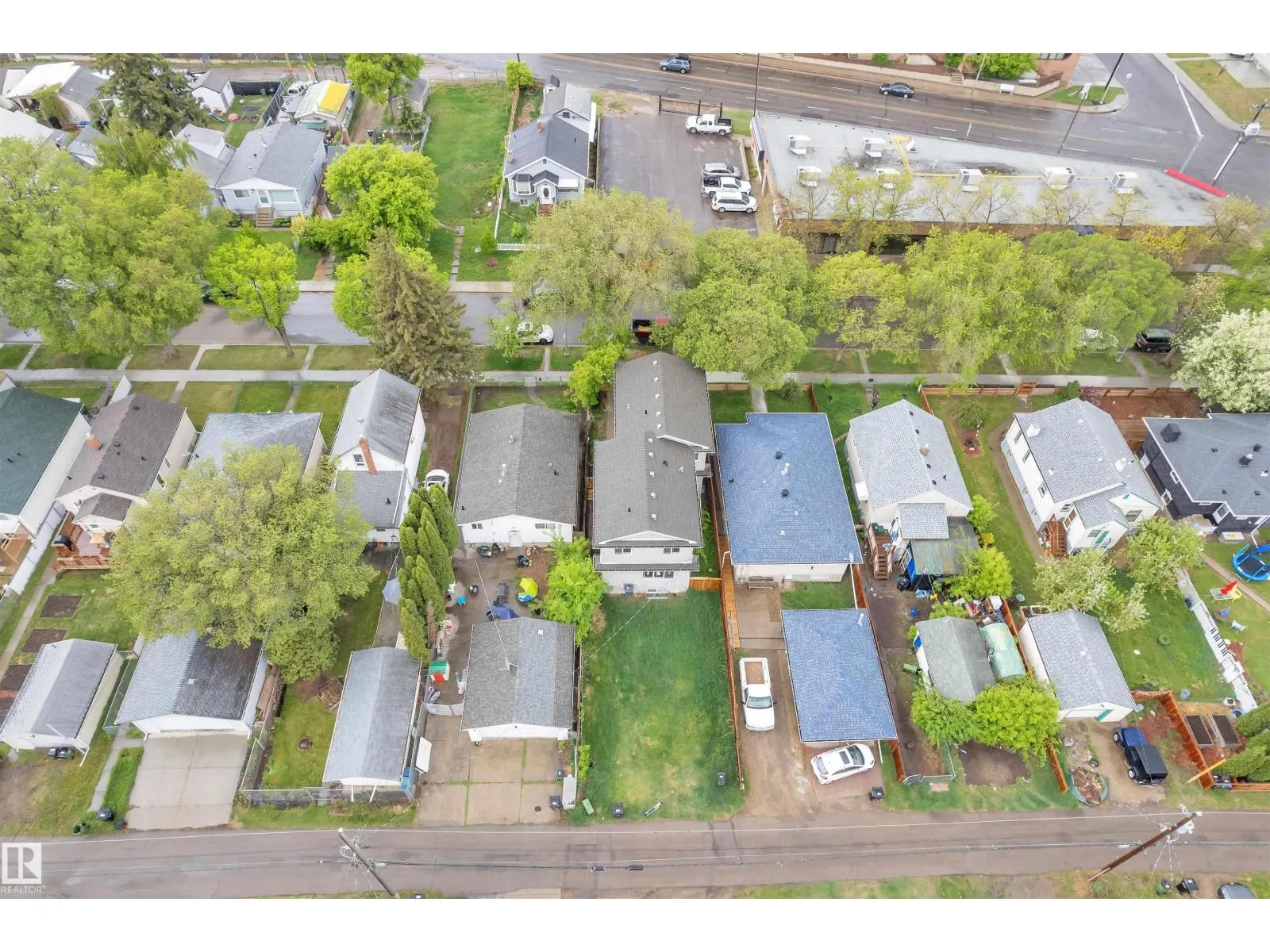 12029 77 ST NW