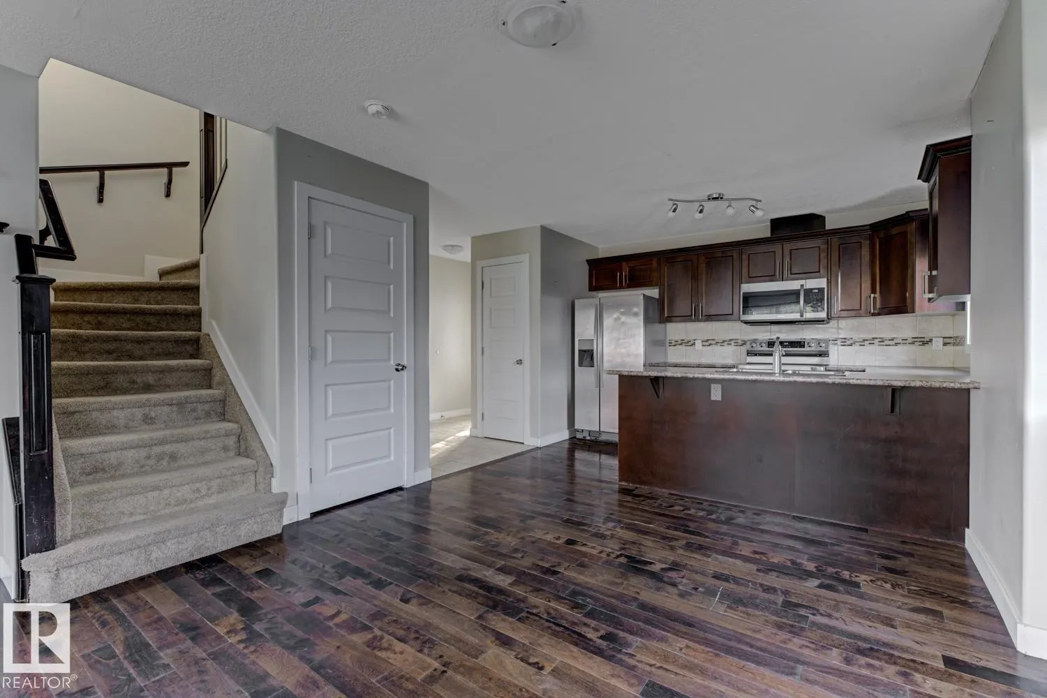 12029 77 ST NW