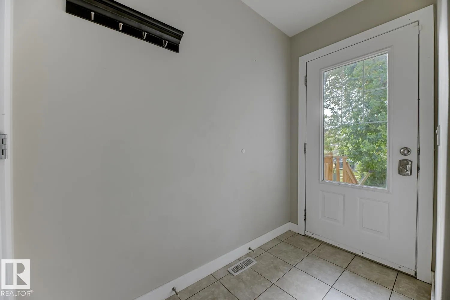 12029 77 ST NW