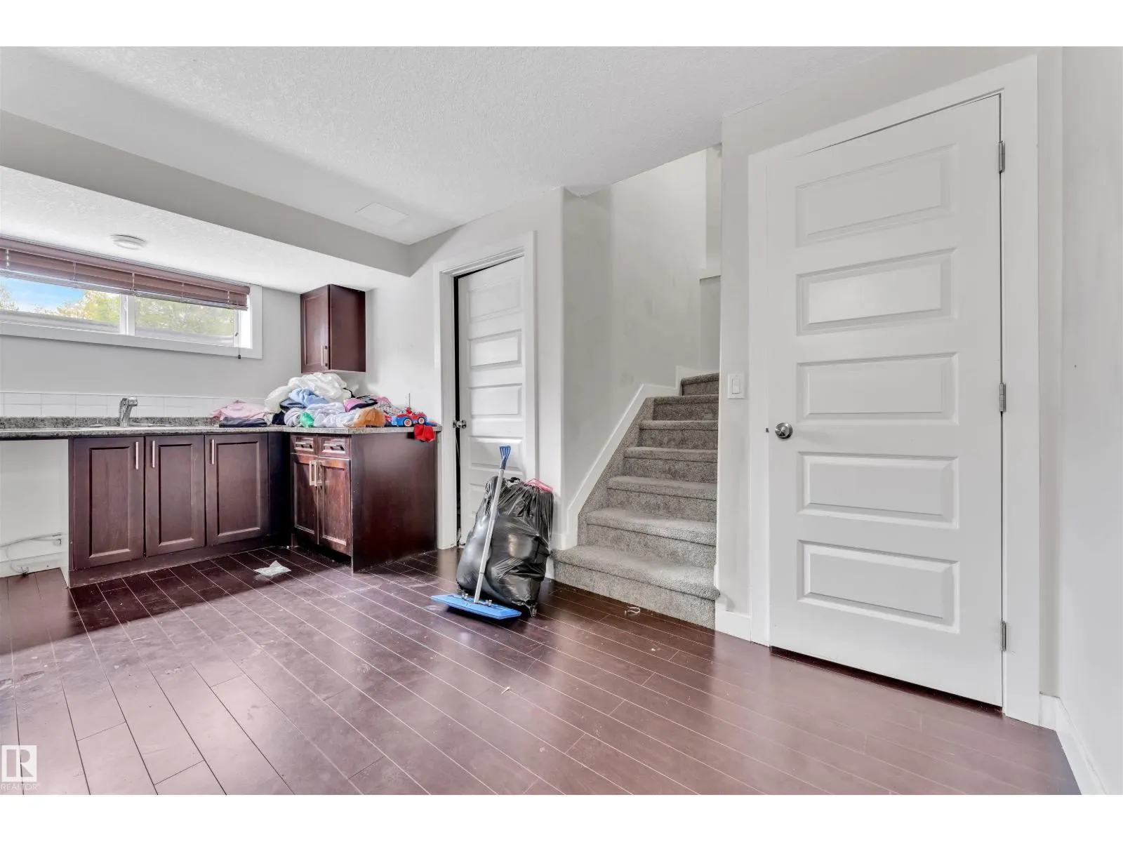 12029 77 ST NW