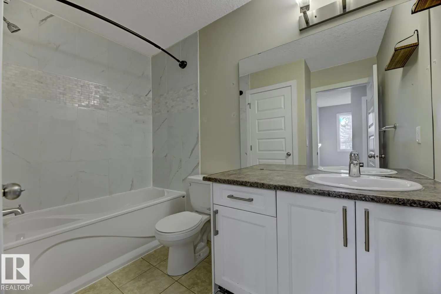 12029 77 ST NW