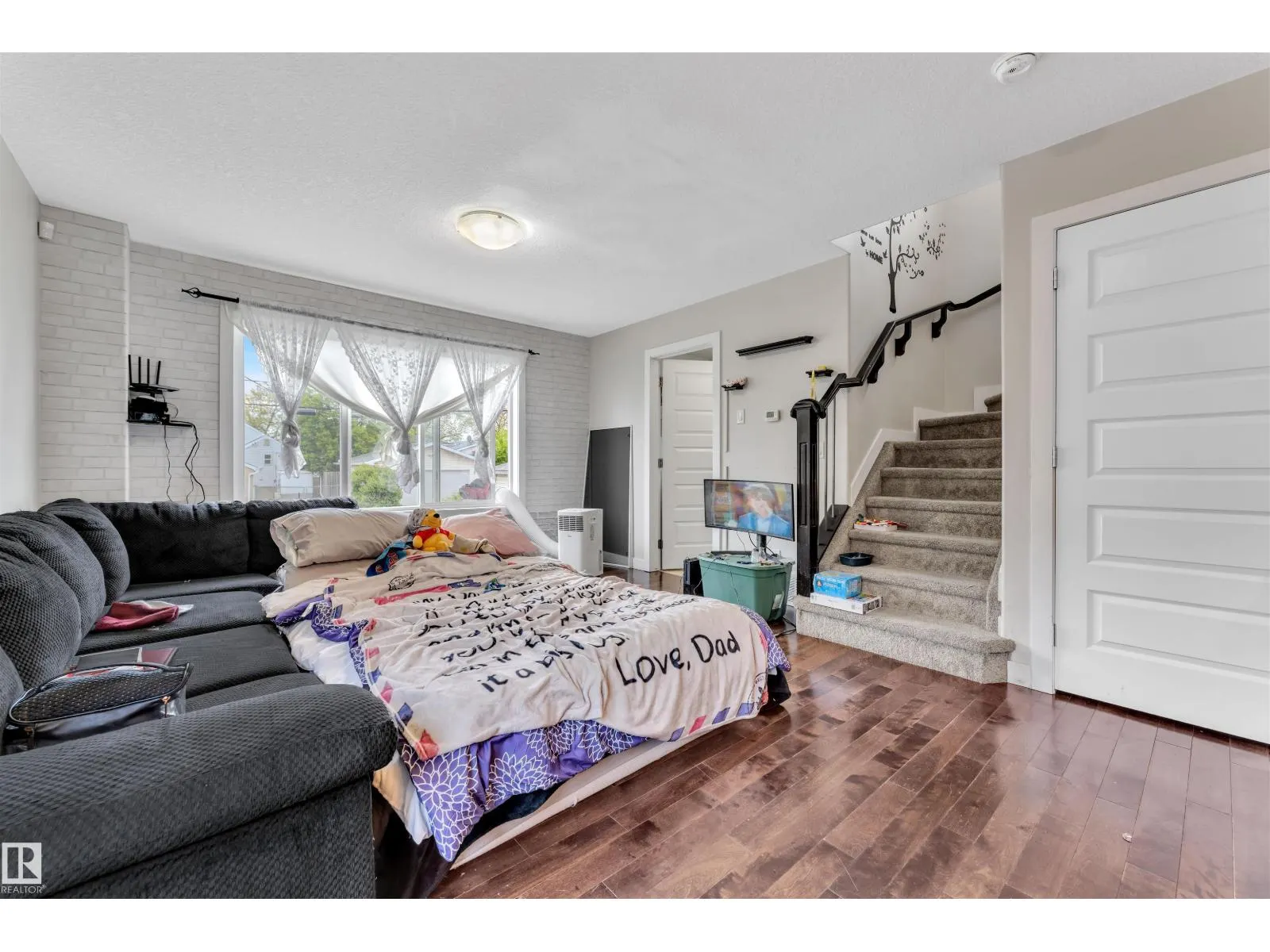 12029 77 ST NW