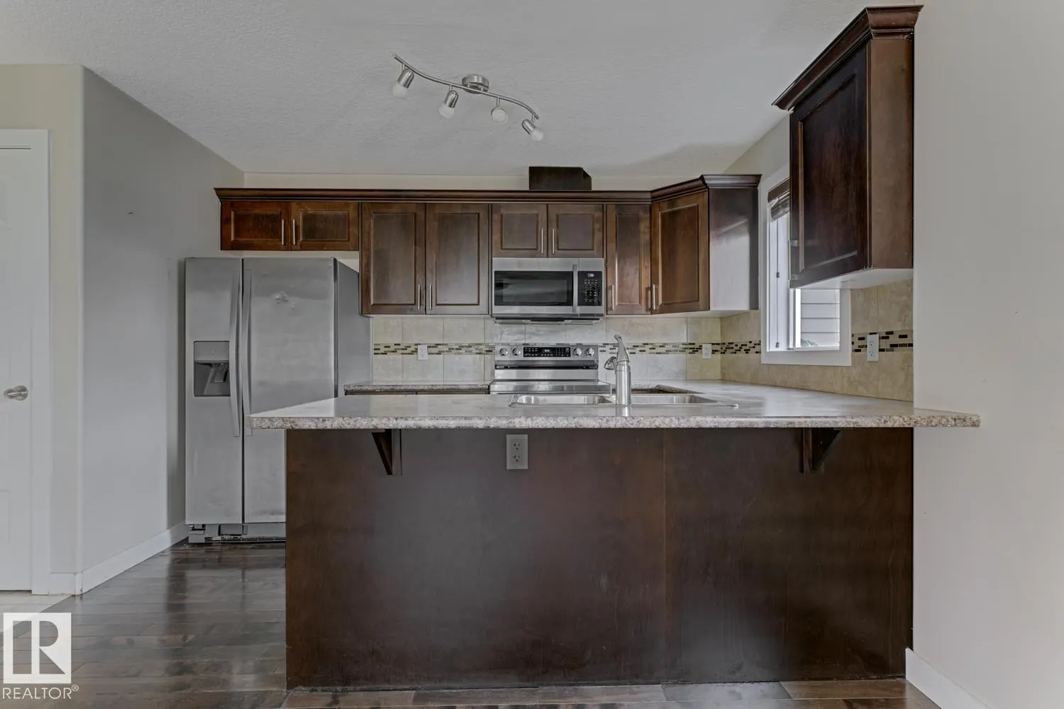 12029 77 ST NW