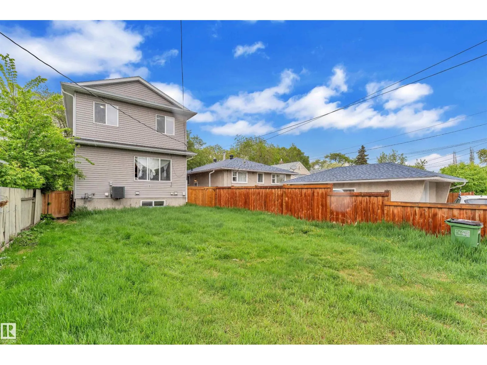 12029 77 ST NW