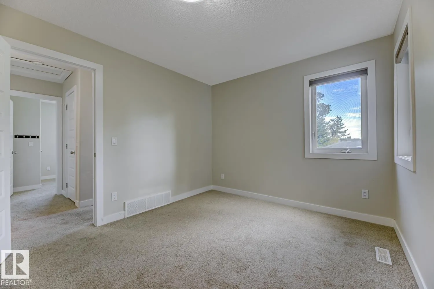 12029 77 ST NW