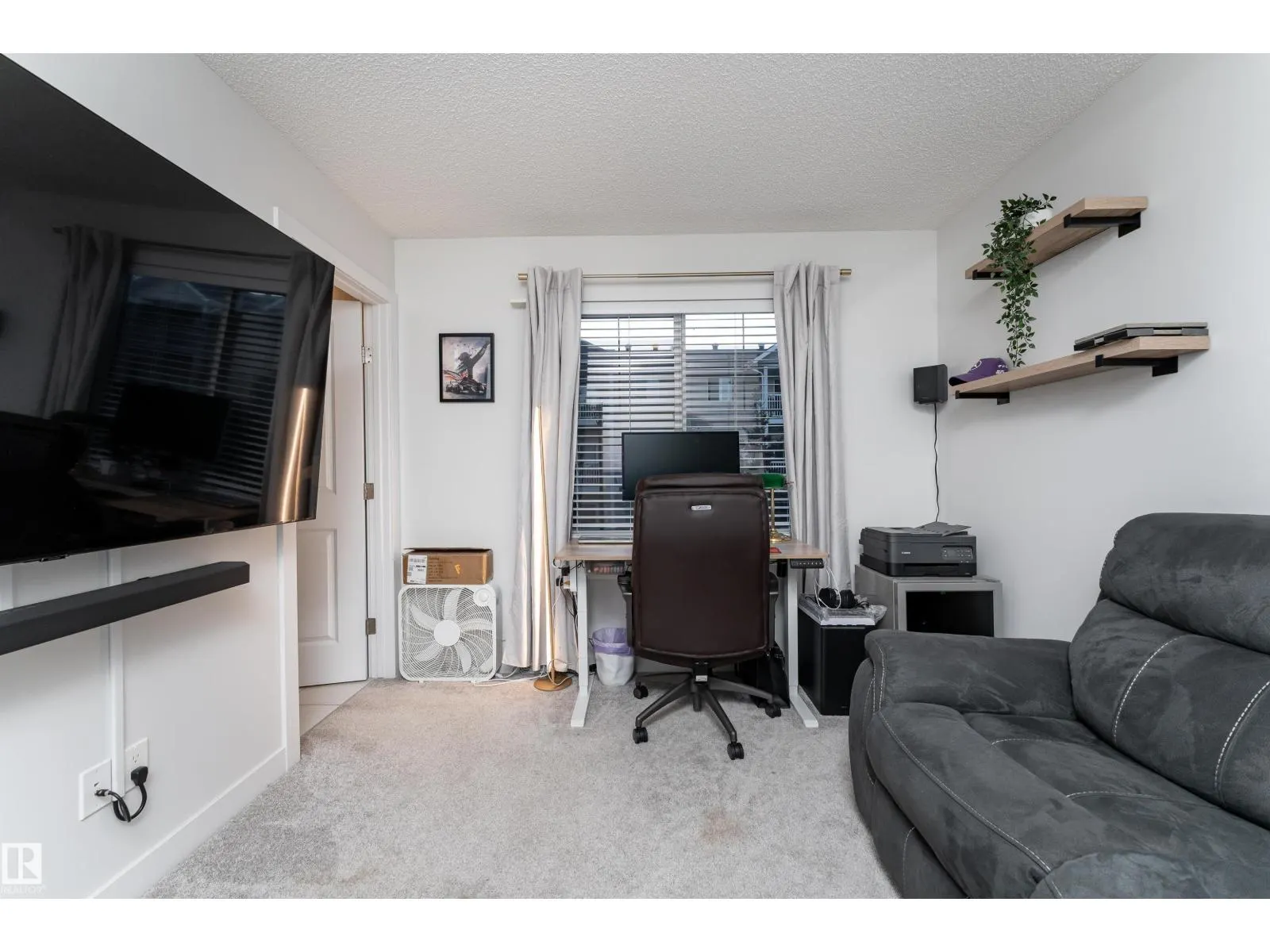#47 3025 151 AV NW