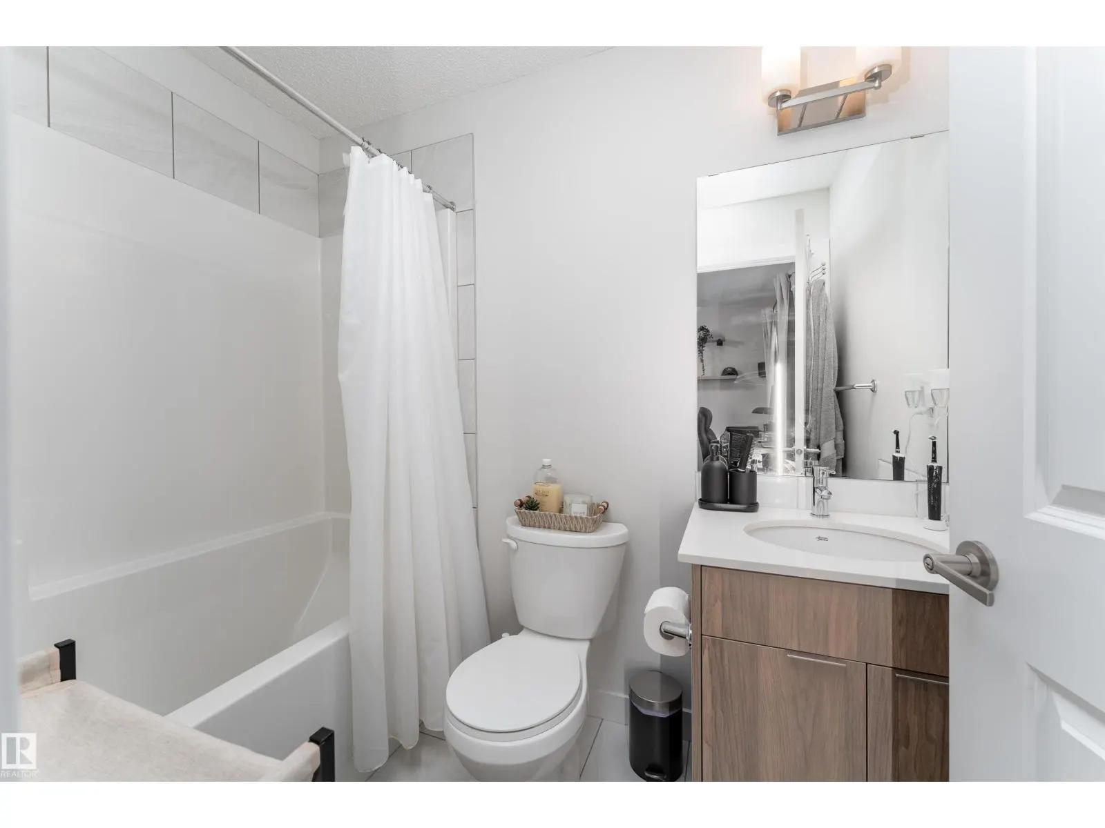 #47 3025 151 AV NW