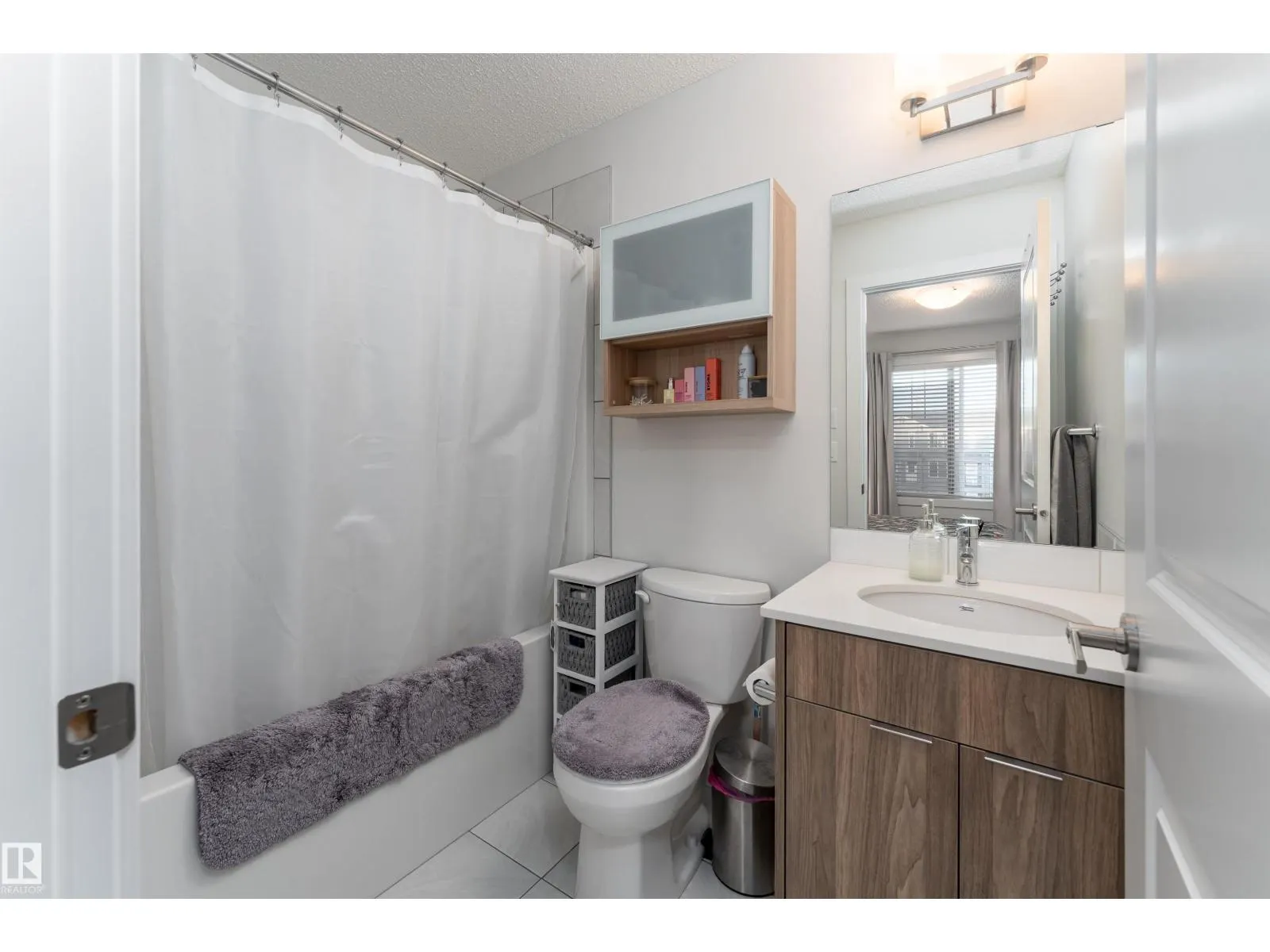 #47 3025 151 AV NW