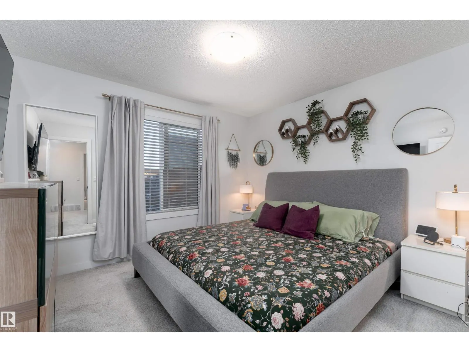 #47 3025 151 AV NW
