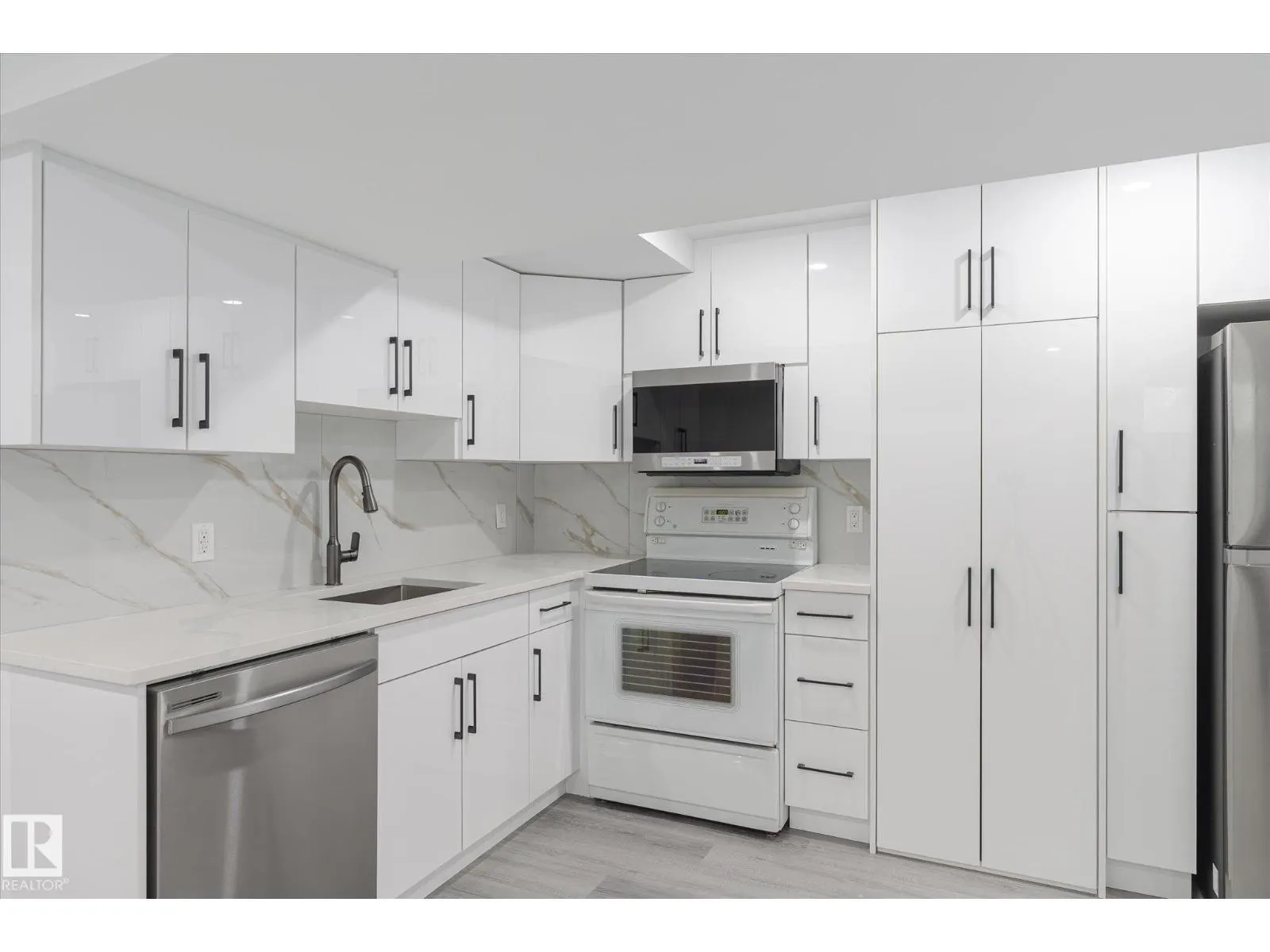 13043 SHERBROOKE AV NW