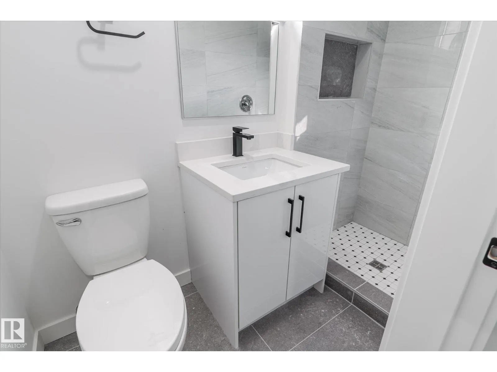13043 SHERBROOKE AV NW