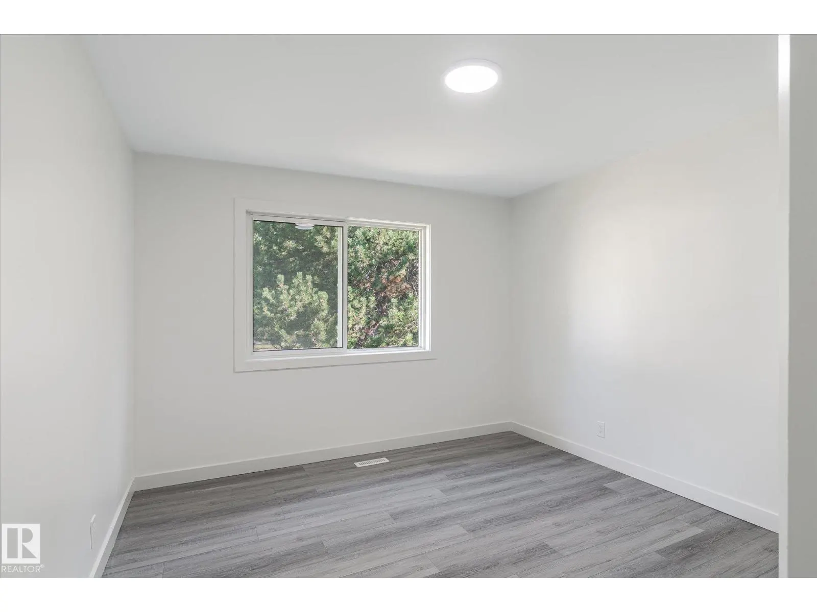 13043 SHERBROOKE AV NW