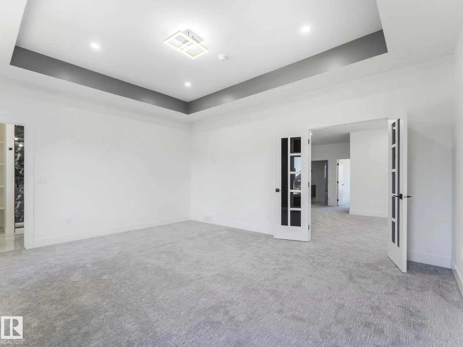 715 165 AV NE