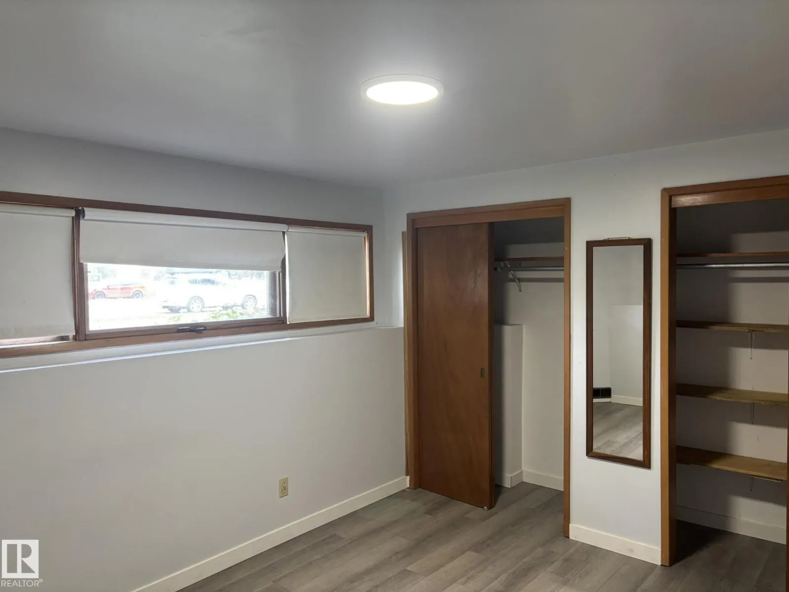 16603 95 AV NW