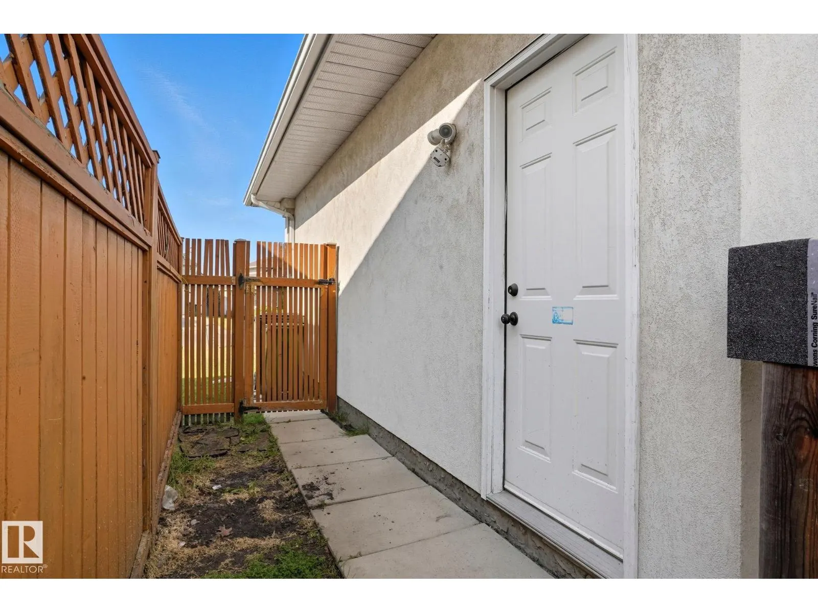 15535 70 ST NW