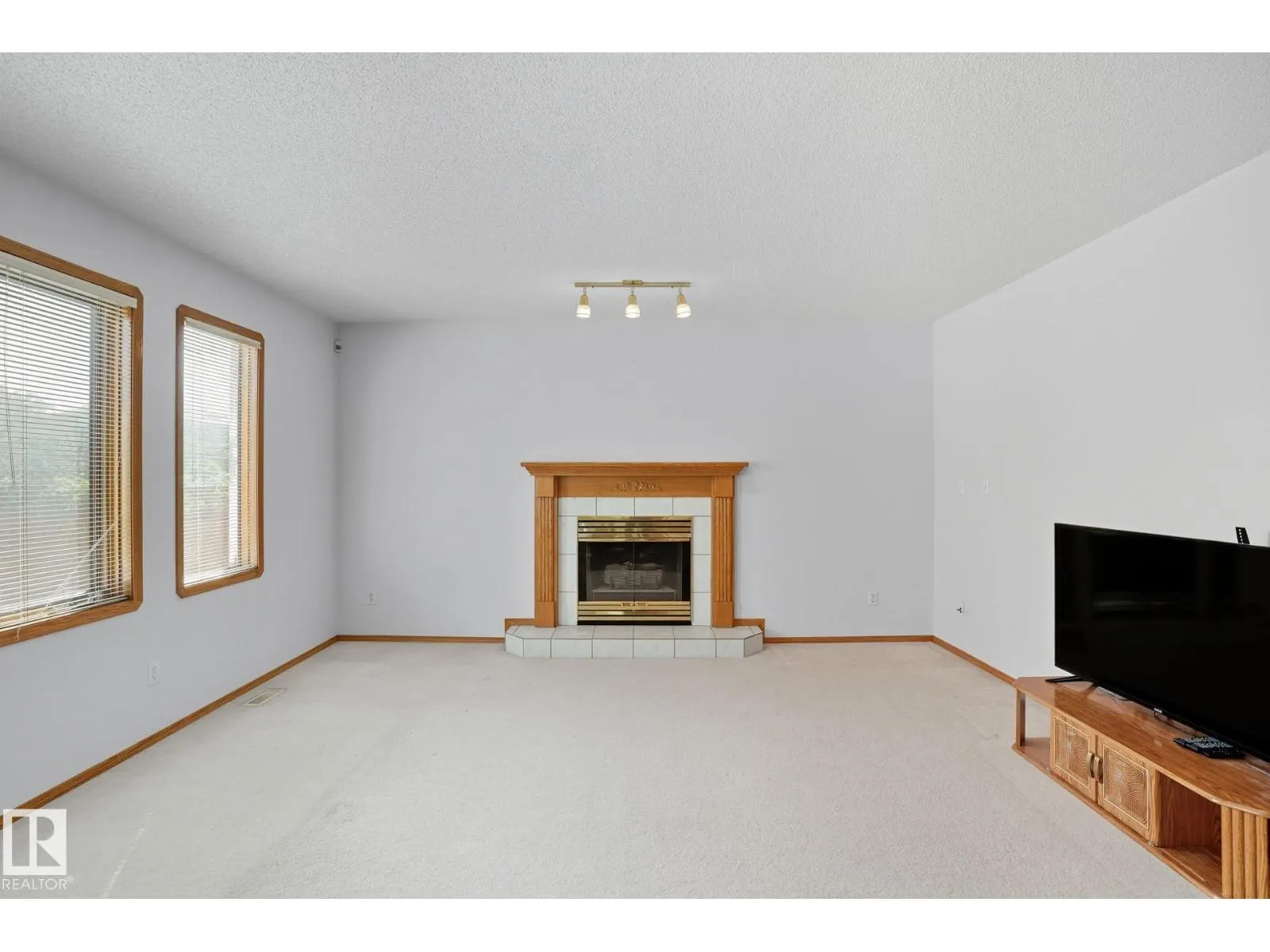 15535 70 ST NW