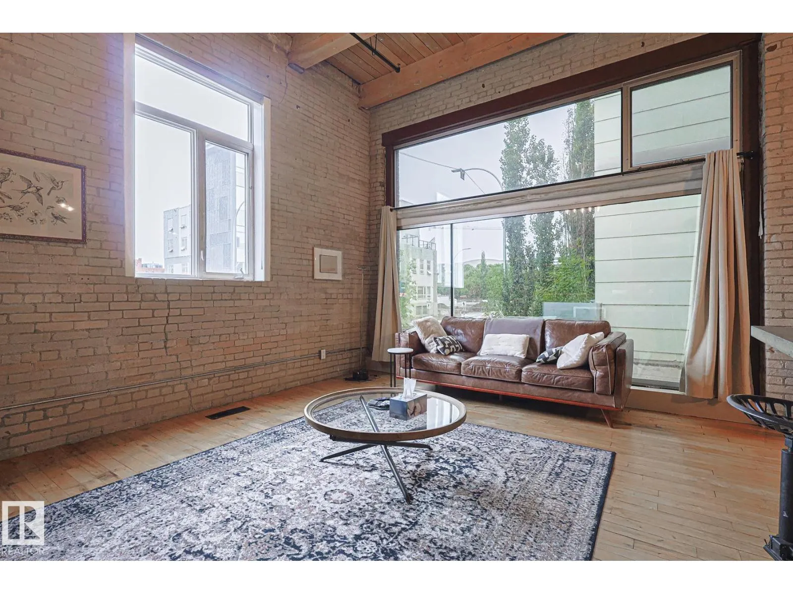#118 10309 107 ST NW
