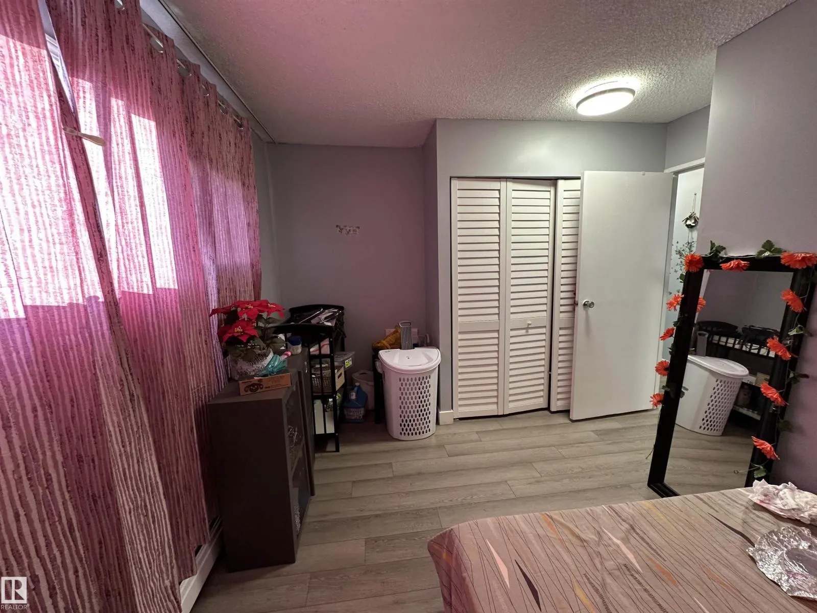 #75 8735 165 ST NW