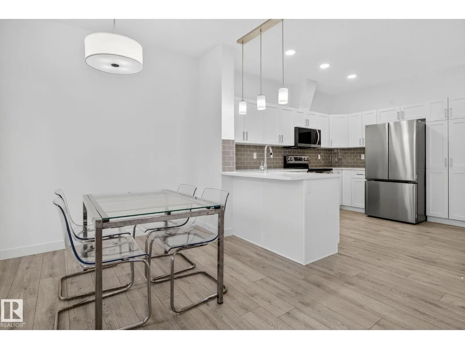 #35 2710 66 ST SW